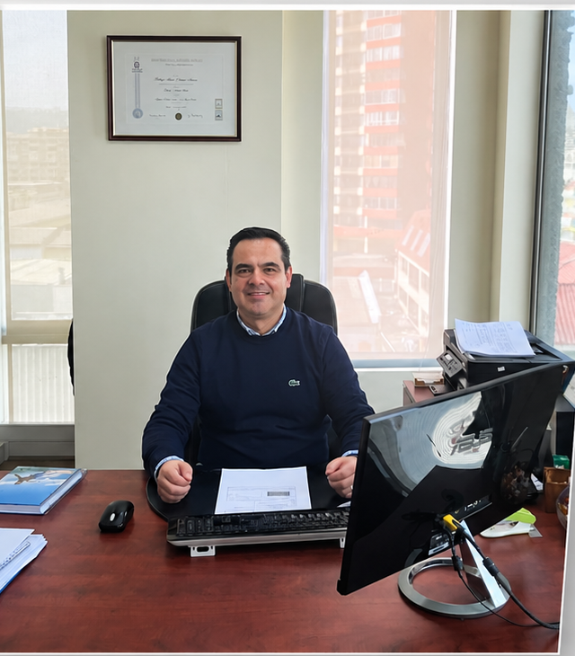 Rodrigo Olivares Navarro